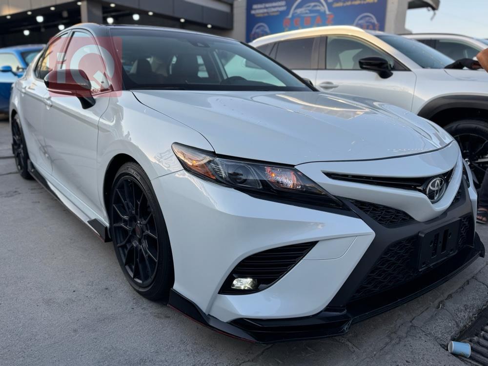 تۆیۆتا کامری